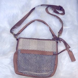 FOSSIL CROSSBODY